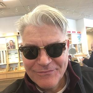 Meet your Posher, Brian